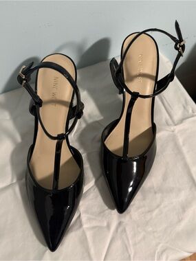 Nine West Black Patent Leather T-Strap Pointed Toe Block Heels! Women’s 10M